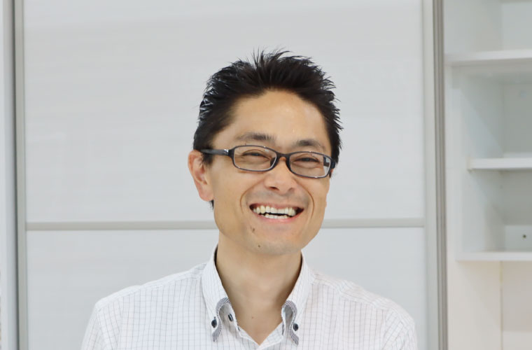 小林 成