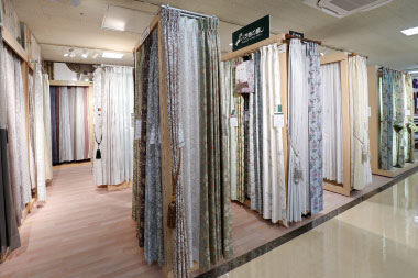 あざみ野店カーテン